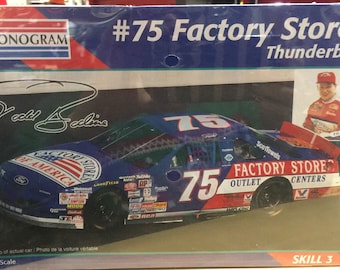 Nuevo en embalaje original #75 Factory Stores Thunderbird Skill 3 Monogram Model Kit 1995