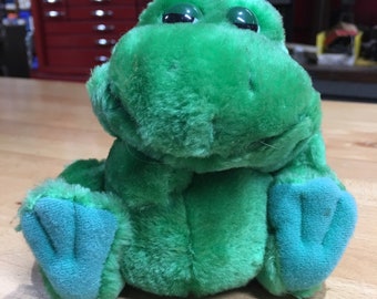 Olhos cansados de sapo de pelúcia Russ Berrie vintage dos anos 80