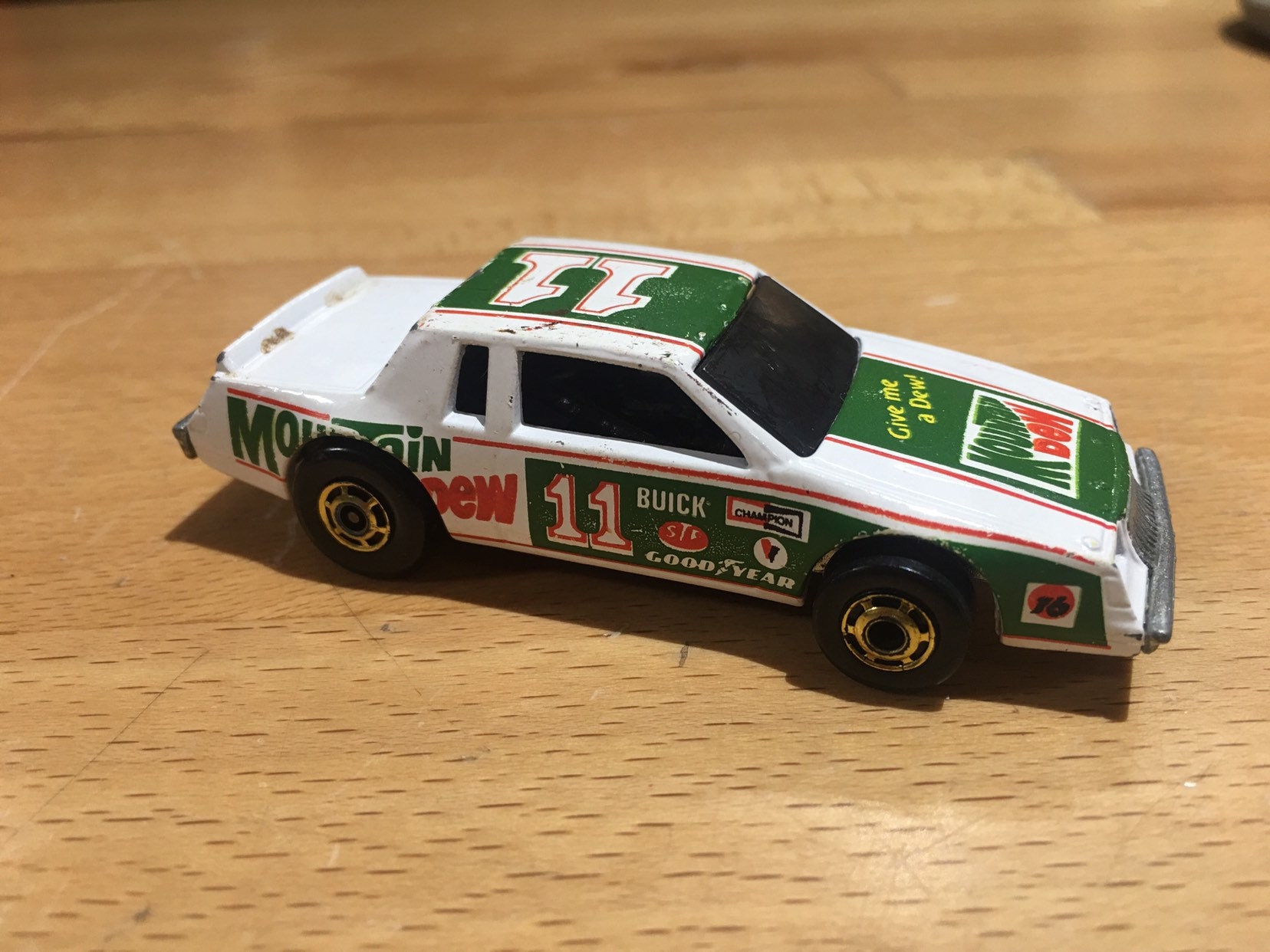Hot wheels mountain dew stocker discount