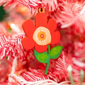 Red Retro Bloom Wood Handpainted Vintage Ornament 4&quot;
