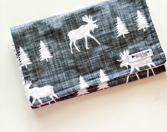 Burp cloth-MOOSE TROT burp cloth. Mix & Match burp cloth-Baby Shower Gift. Burp Rag. burp pads. modern burp cloth. Woodland burp cloth