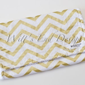 Kletttuch-GOLD CHEVRON Tuch. Mix & Match Tuch-Baby Shower Geschenk. Burp Rag. Klettpads. Metallic Gold Chevron Tuch