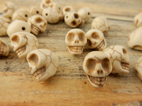 White Sugar Skull Beads, 12mm, Ivory Skull Beads, Carved Howlite