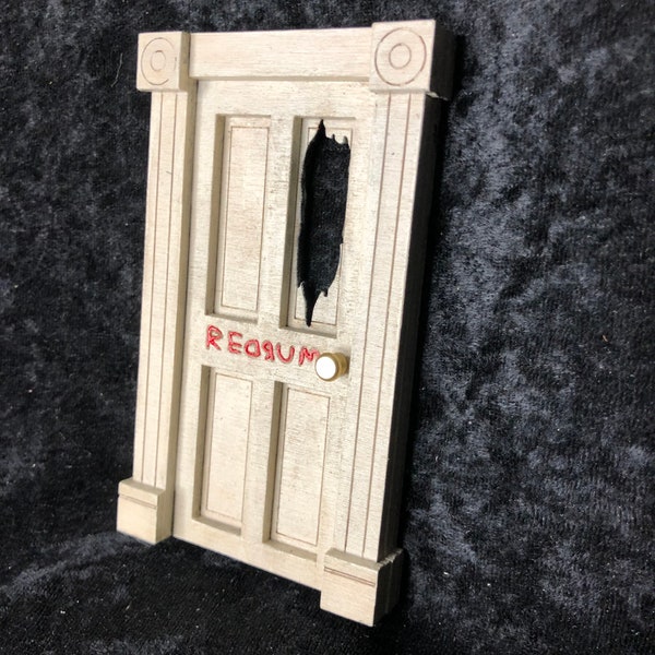 Redrum mini door