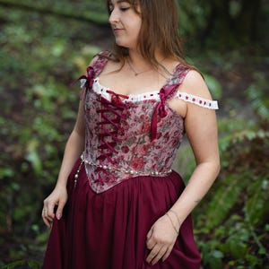 Renaissance Dress With Corset Pink