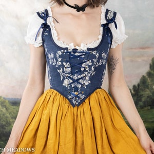 Handgemaakt renaissancekorset: marineblauw toile lijfje - Cottagecore LARP