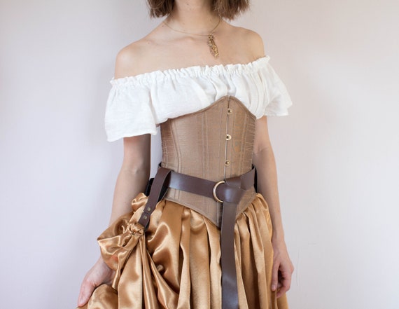 Skirt Hikes for Renaissance Medieval and Viking Belts