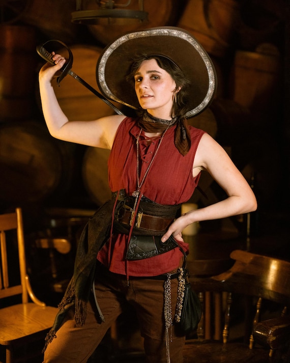 Debossed Leather Underbust Corset: Renaissance Faire Armor  display picture 3