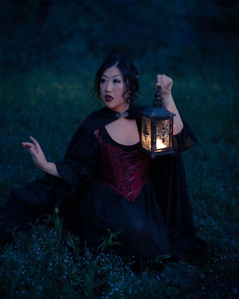 Vestido renacentista de gasa negra con mangas abullonadas / Blusa pirata con hombros descubiertos, estilo bruja, vampiro, gótico etéreo, hada oscura, tallas grandes imagen 13