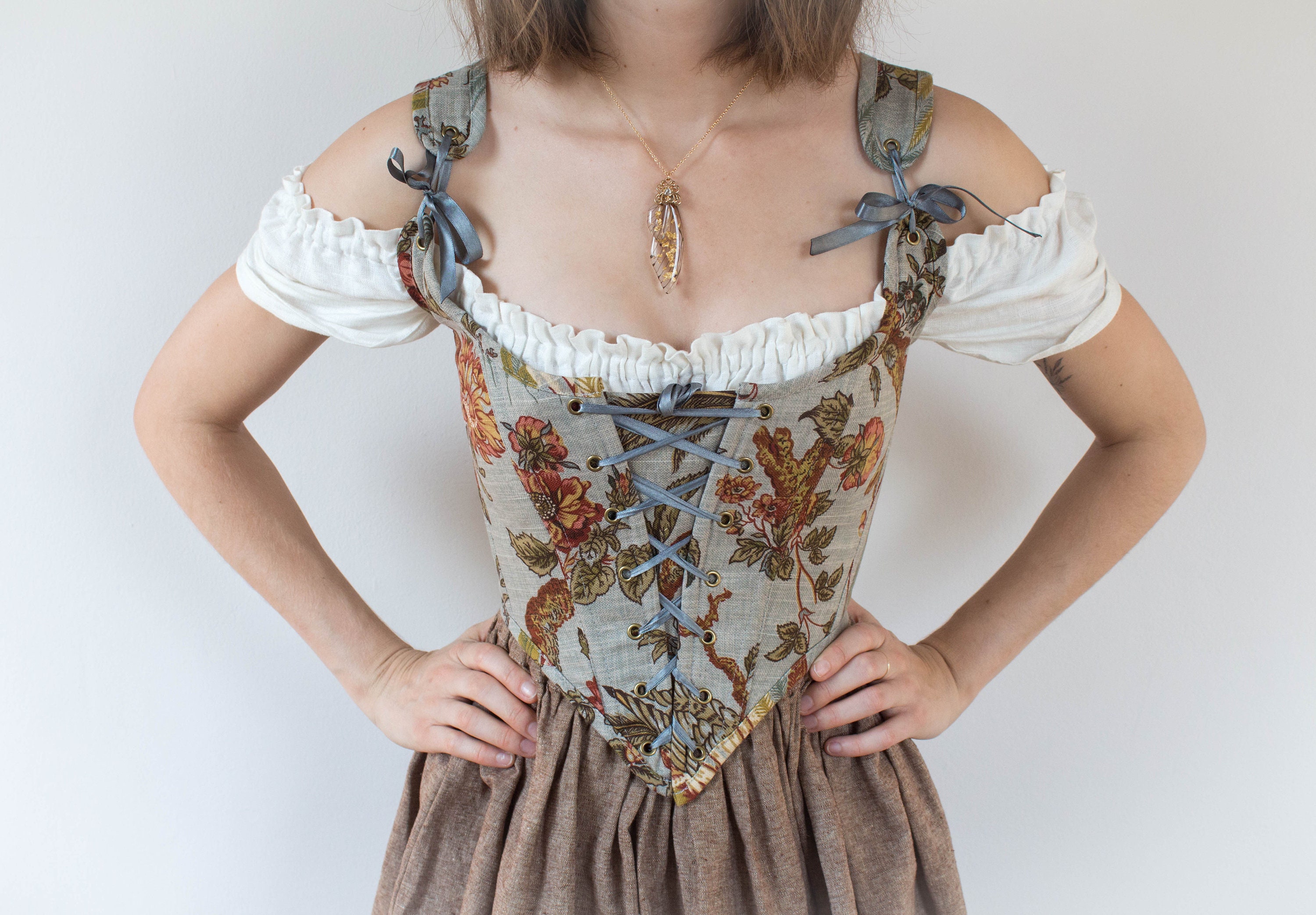 Renaissance Corset Dress Grey Jacobean Floral Corset Dress With Brown Linen  Skirt Elizabethan Peasant Cottagecore Wench Hobbit Dress 