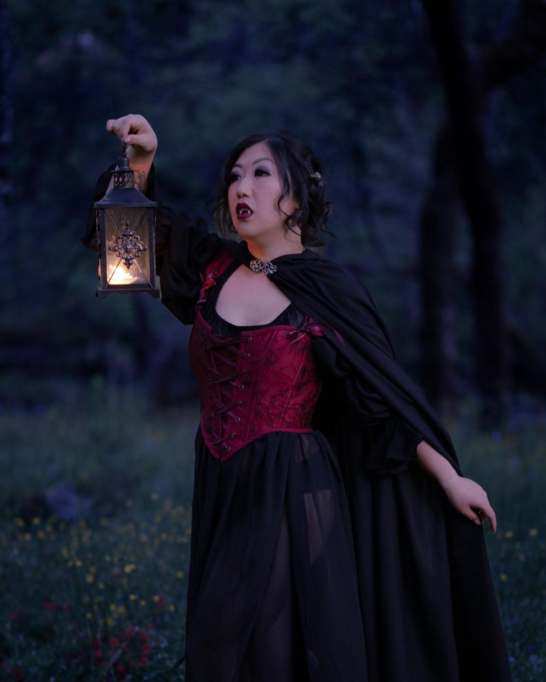 Vestido renacentista de gasa negra con mangas abullonadas / Blusa pirata con hombros descubiertos, estilo bruja, vampiro, gótico etéreo, hada oscura, tallas grandes imagen 11