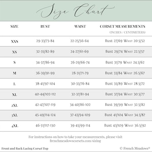 Puede incluir: Tabla de tallas para un cors&eacute; con cordones delanteros y traseros, con medidas de busto, cintura y cors&eacute; en pulgadas y cent&iacute;metros. Tallas desde XXS hasta 4XL. Incluye el texto "Size Chart" y el logo de French Meadows.