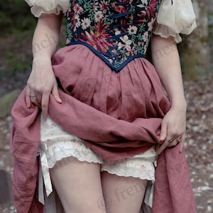 Victorian Floral Bloomers | Ditsy Rose White Ruffled Bloomers Shorts Victorian Drawers Undergarments Kawaii Adult Women&#39;s Lace Shorts Rococo
