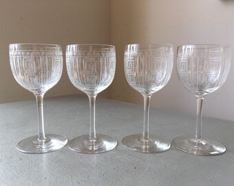 Exquisite Set Of 4x Antique Victorian Greek Key Engraved Sherry Or Liqueur Glasses Exquisite Set Of 4x Antique Victorian Greek Key Engraved Sherry Or Liqueur Glasses