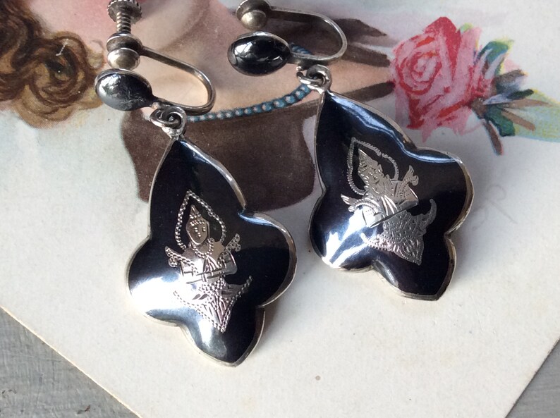 1940s Vintage Siam Thai Sterling Silver /& Black Niello Enamel Clip On Earrings.