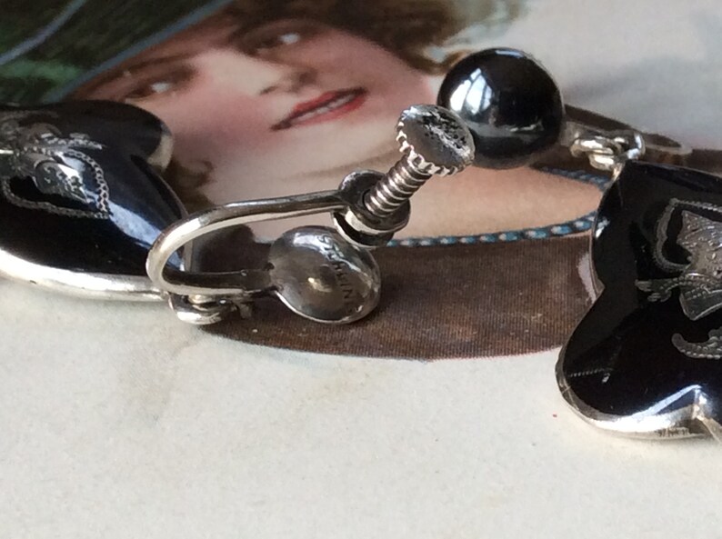 1940s Vintage Siam Thai Sterling Silver /& Black Niello Enamel Clip On Earrings.