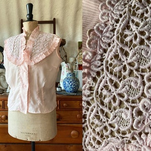 SIZE 14 / 1950s Pale Pink Blouse with Lace Collar Detail / 50s Semi Sheer Blouse / Vintage Lace Top Size 14