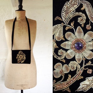 Vintage Amethyst Jewelled Zardosi Black Velvet Shoulder Bag with Blossom / Vintage Handbag / Vintage Zardozi Bag