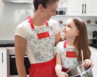 Personalized Mommy and Me Aprons with Black and White Polka Dots | Monogrammed Mother Daughter Aprons | Matching Aprons | Mommy Daughter Apron Set