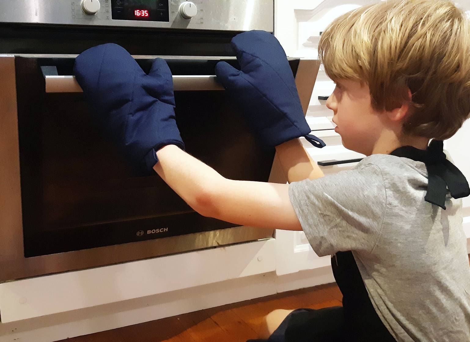 Kids Oven Mittens, Kids Cooking Gloves, Kids Heat Resistant Mitts