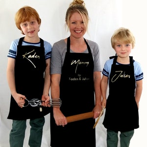 Mummy and Me Apron Set | Personalised Aprons | Kids Aprons | Mother&#39;s Day Gift | Matching Aprons | Mummy Gift | Baking Gift | Mummy and Me