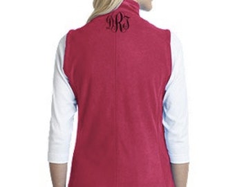 Beautiful microfleece vest with Monogram (2 location choice) !
