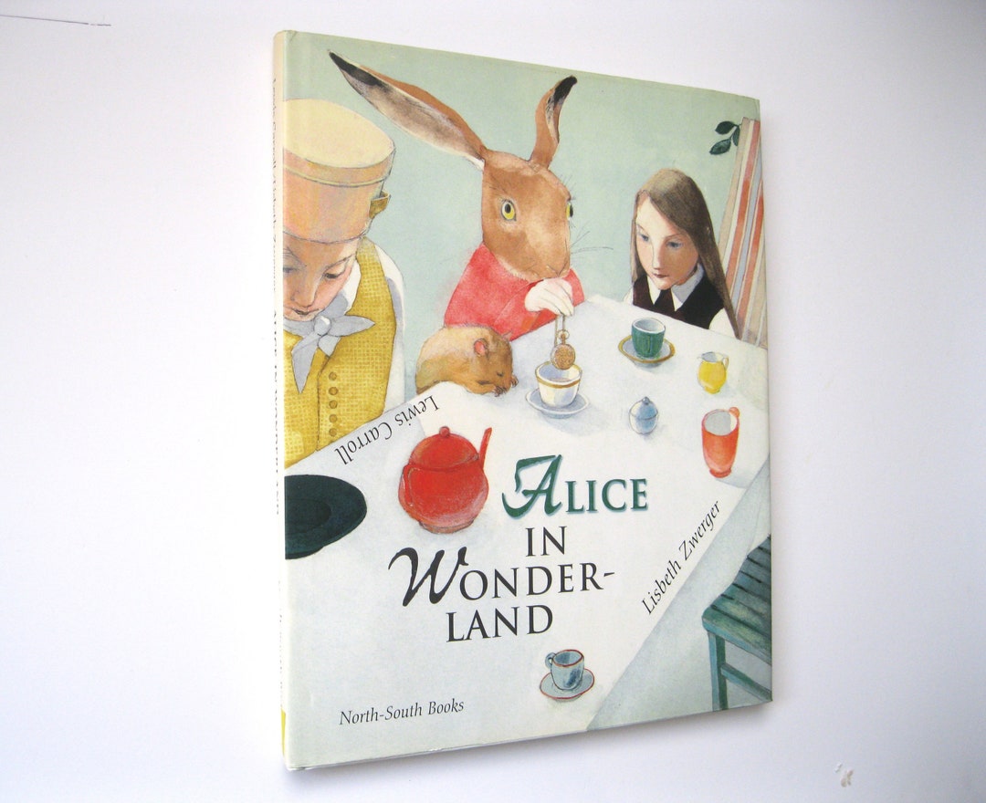 Alice in Wonderland, by Lewis Carroll, Hardback Book, Illstrated by