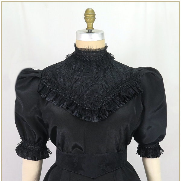 Countess Blouse in Black