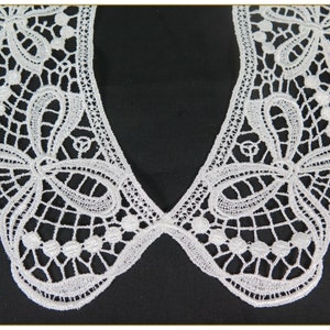 White Lace Collar