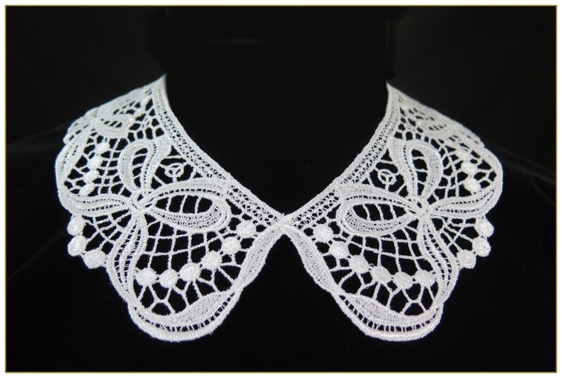 White Lace Neck Collar main image 0