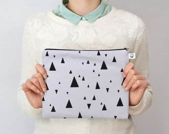 bag triangle light grey.