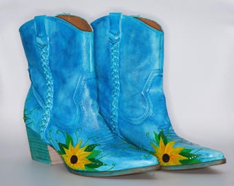 Bottes de cow-girl bleu tournesol peintes