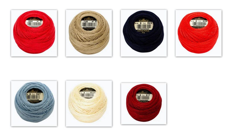 Puede incluir: Ocho madejas de hilo DMC Cotton Perle en varios colores, incluyendo rojo, beige, azul marino y azul claro. Cada madeja redonda est&aacute; etiquetada con un c&oacute;digo de color y peso, ideal para bordar.