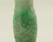 Antique 14 kt Gold Chinese Hand Carved Jadeite Pendant in Form of a Vase.