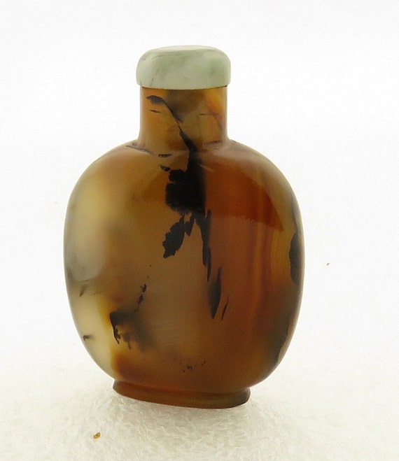 Antique Chinese Rare Collectible Natural agate Snuff Bottle Natural Stone