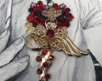 SHABBY CHIC NECKLACE/ Boho Necklace/ Bridgerton Design Necklace/Red  Rhinestones/ Named “ Queeny” /Bridgerton Necklace/ Queen Bee