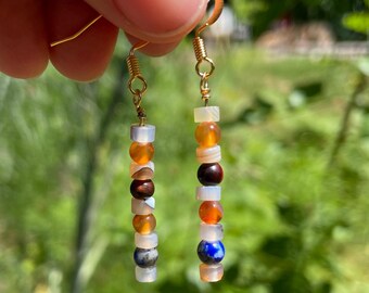 Beaded stone dangle earrings / Brown & blue