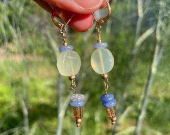Beaded stone dangle earrings / Lapis and stone
