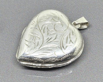 Vintage Etched Heart Locket 4 Photo Heart Locket Pendant Necklace 925 Sterling Silver ST104