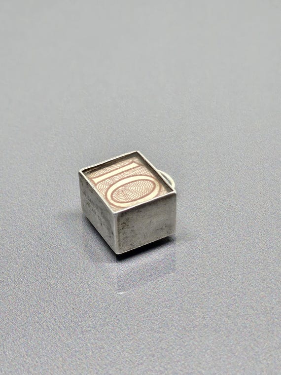 Vintage 1970s 10 Pound Note, In Emergency Break Glass Money Box Charm Ten Pound Money Box Charm 925 Sterling Silver SN055 R View 5