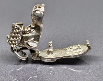 Vintage 1970s Old Mother Hubbard Boot Solid Silver Charm Old Lady Who Lived in a Shoe Charm 925 Sterling Silver SN057