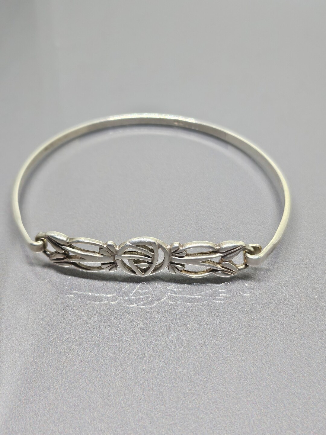 Alexander Castle Bracciale Uomo E Donna In Argento Sterling 925 - Ispirato A Charles Rennie Mackintosh - Confezione Regalo Di Lusso