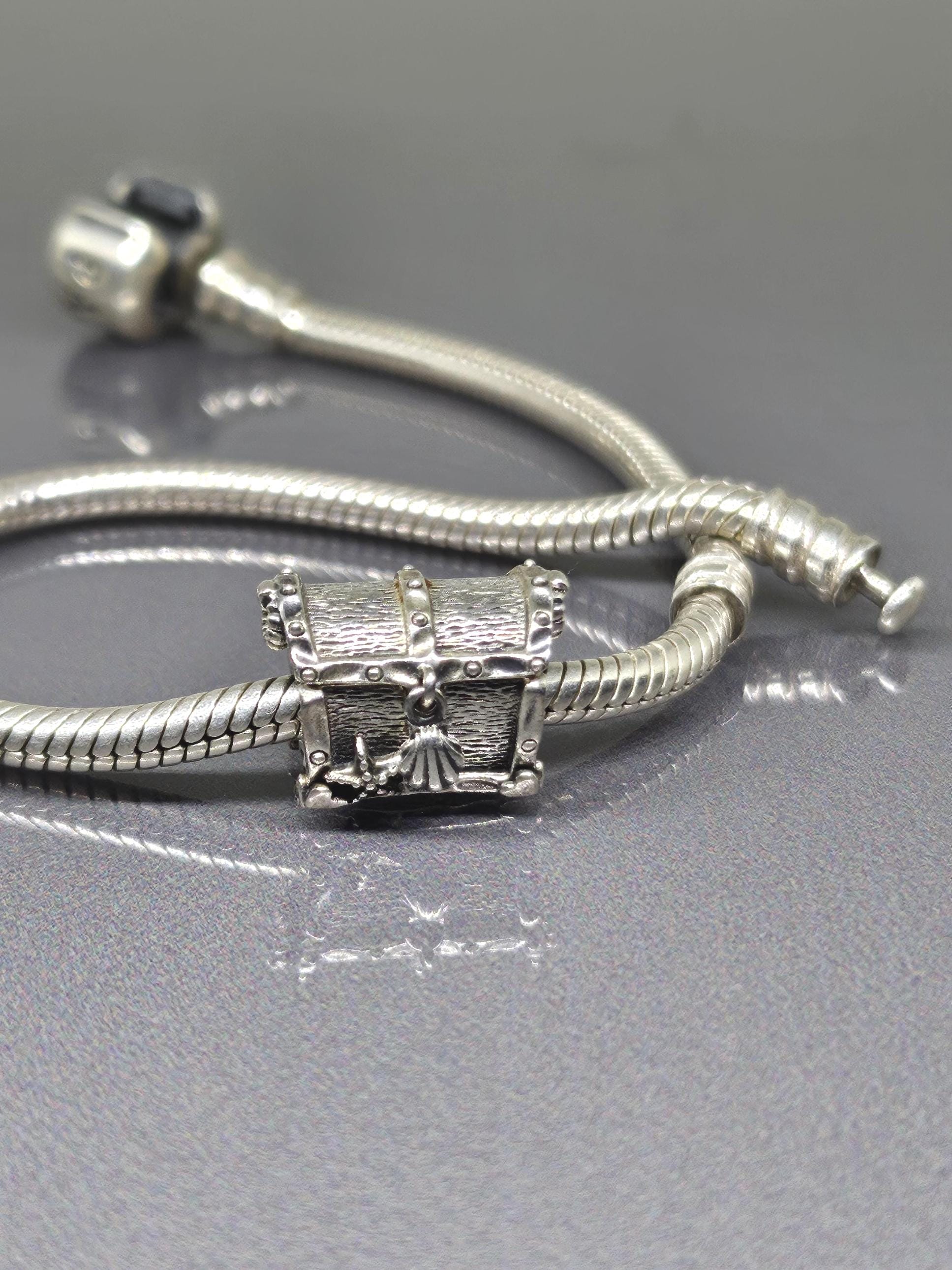 PANDORA チェスト オブ トレジャー チャーム パンドラ オープニング