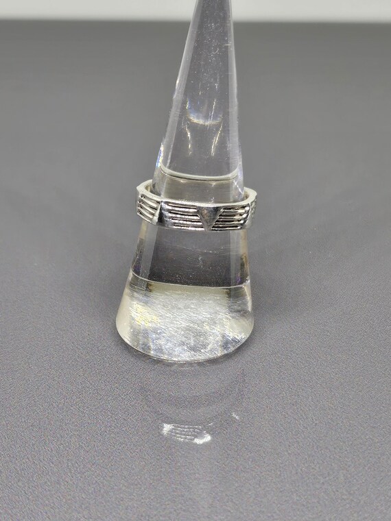 Triangle Pattern Ring Ribbed Band Ring Minimalist… - image 5