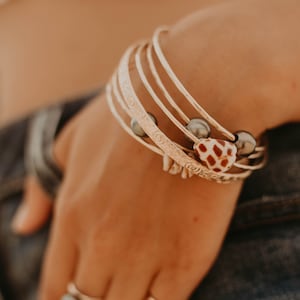 Hawaiian Shell Bangle image 2