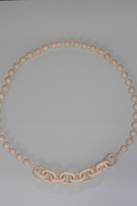 Fabulous Mid Century Modern Bone Bead Necklace - image 4