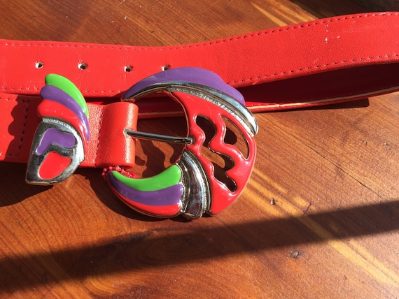 80s Bright Red Belt with Chunky Metal Fish Buckle… - image 1