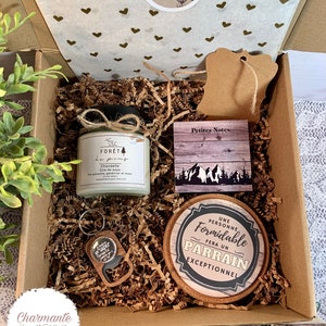 Charmante boîte cadeaux personnalisée cadeau pour une demande parrain.