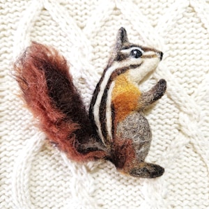 Needle Felted Chipmunk Brooch: Handmade Wool Pin, Forest Animal