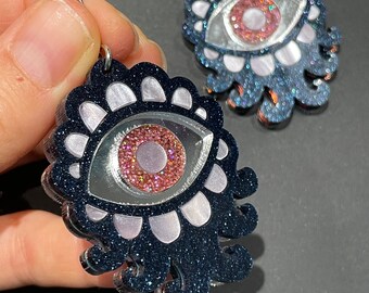 Eye flower earrings